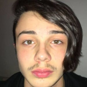 Meet your Posher, Aaron